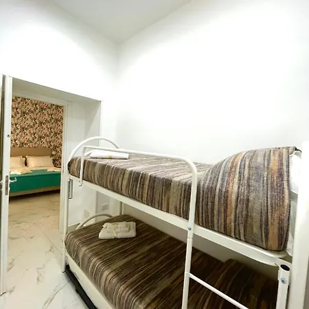 Virgy House Bed & Breakfast Naples